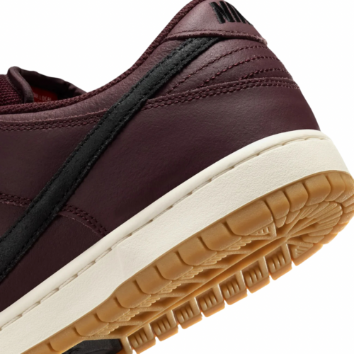 Dunk ISO Burgundy Crush - Image 5